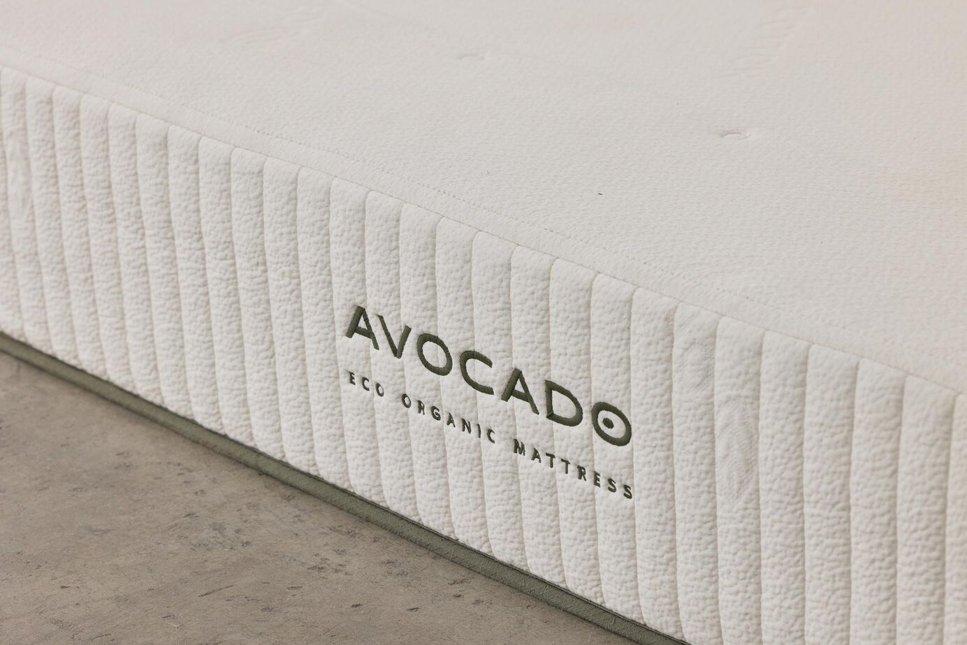 Avocado Eco Organic Medium Mattress 80" image number 3